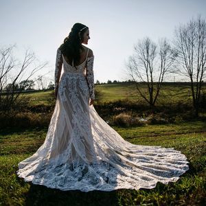 Meet your Posher, Courtney